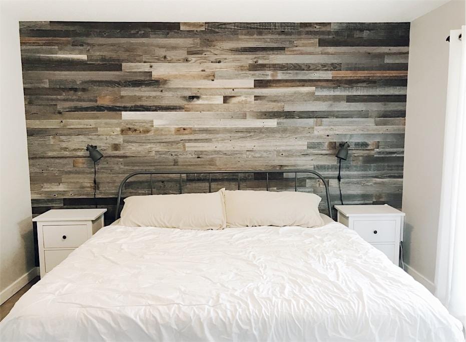 Authentic Reclaimed Wood Planks - Barnwood Boards for Accent Walls - 12 pack